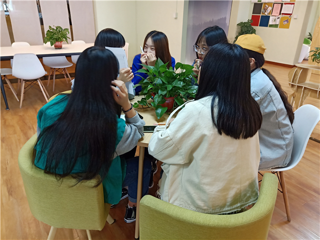 【完满班级】绽放青春魅力 艺术光彩无限——网工1802“你画我猜”主题活动