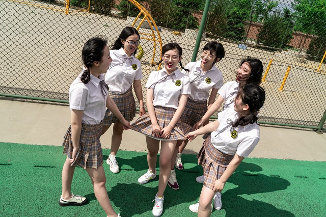 前行第179期：4秒拍下的毕业照 定格下的却是4年最美的青春