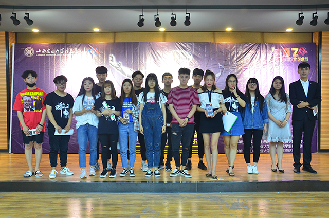 【缤纷百团】歌曲与体育碰撞——“我爱记歌词”“铁人三项”活动成功举办