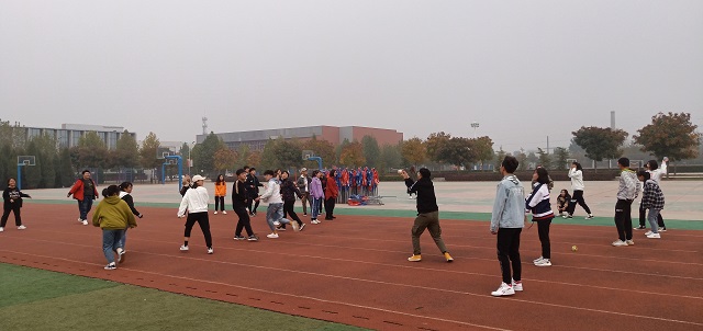 【完满班级】梦回童年 挥洒青春——艺术传媒学院视觉1903班举行完满班级活动