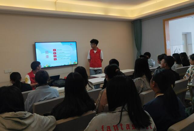 【志愿快讯·培训】缤纷五月 志愿与你共享