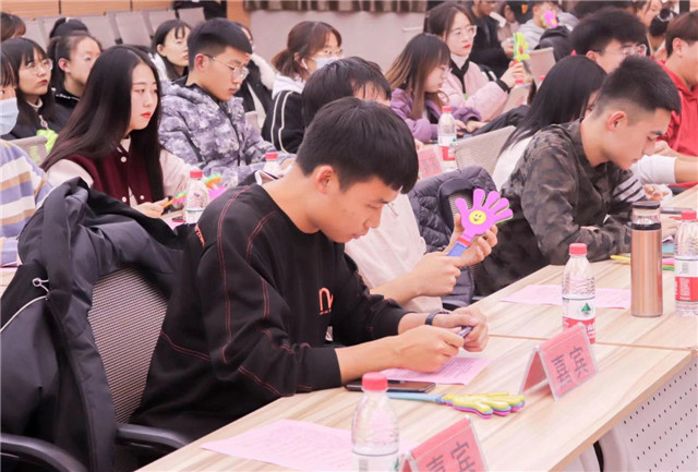 【1+1＞2】如果奇迹有颜色 那一定是中国红——箕城&经管联合举办“悦读·明理·笃行”爱国主义读书教育活动之演讲比赛（决赛）