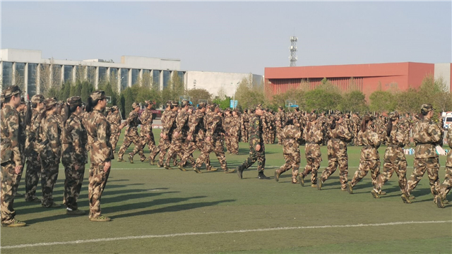 强健体魄 增强意志