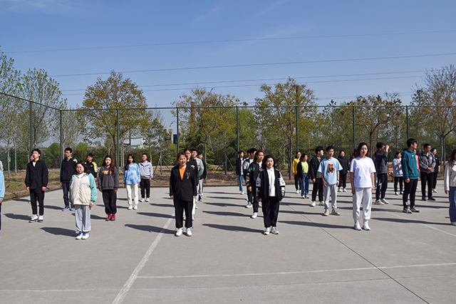 【完满班级】锻炼身体 助力发展——大数据学院、信息工程学院软件2001班