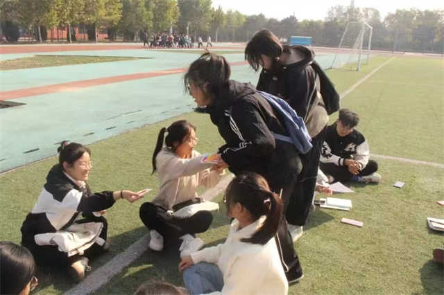 【完满团支部】悦动笔尖 约绘祖国——淬炼·国际商学院审计2304班完满团支部活动
