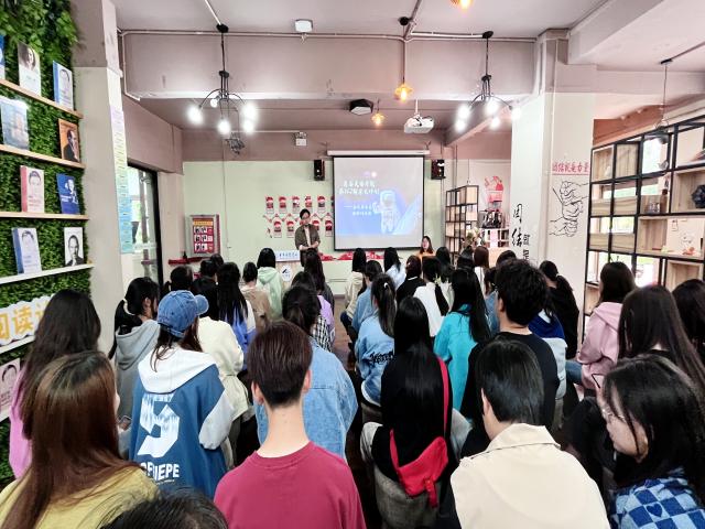 学长计划第1079期:畅游空天寰宇 逐梦星辰大海——商务英语学院第162期“学长计划”之完满星语—品文学之美 悟科幻之撼