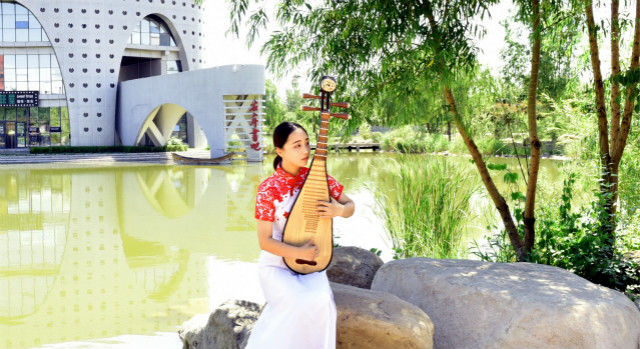 闪光的信院第233期:聚光灯背后的刻苦训练 只为遇见另一个自己