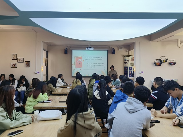 【辅导员说完满】愿你活成自己的太阳 温暖有力量——食品与环境学院2022级辅导员说完满活动