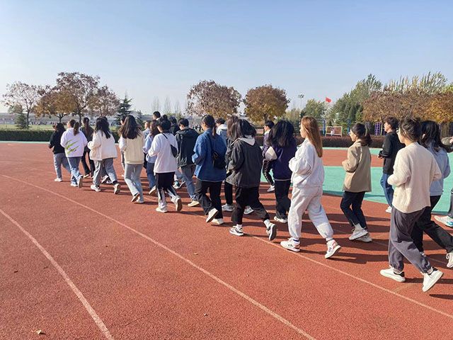 【完满班级】锻炼身体 增强体质——艺术传媒学院环设1904完满班级活动