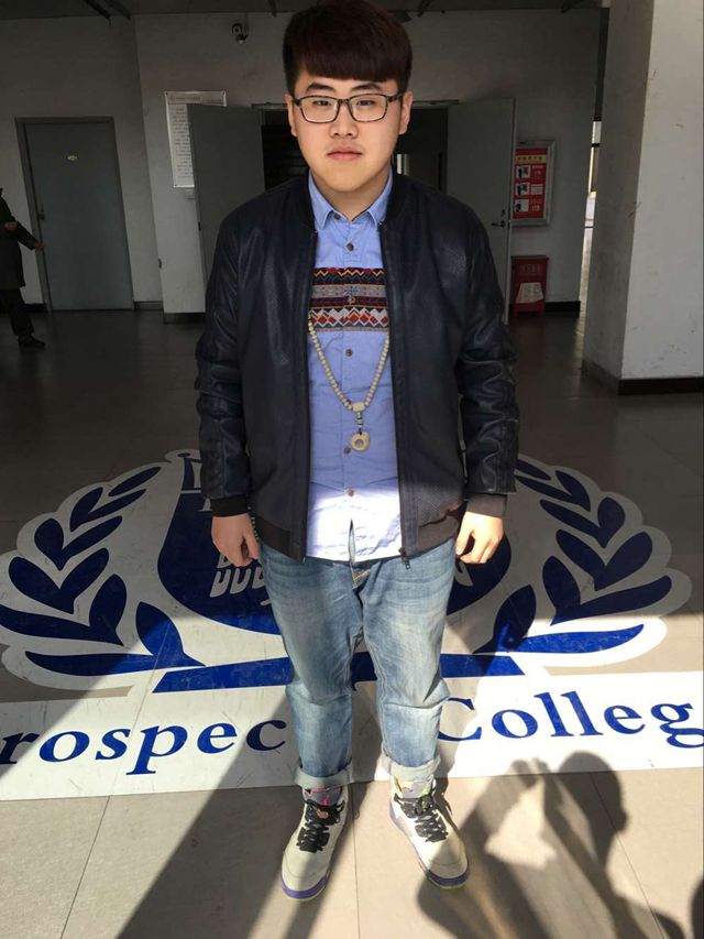 【学长计划】远景微视角之校园微博大使张恒
