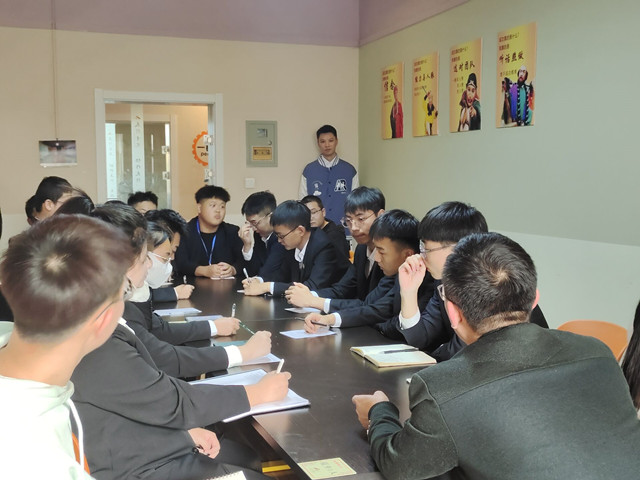 凝心聚力 攻坚落实——智能工程学院第九届学生会指导工作专题座谈