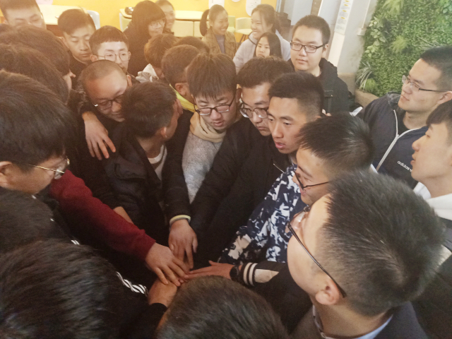 【完满班级】承担责任 信任彼此 感恩父母——大数据学院软件1801班双院+完满班级