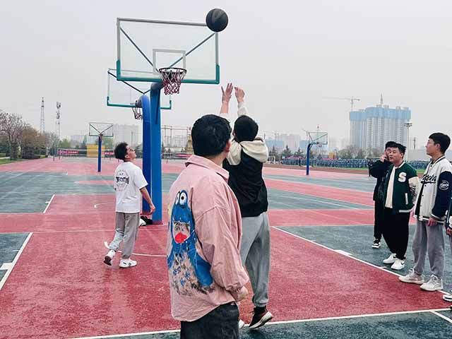 【完满团支部】运动青春 快乐无限——艺术传媒学院环设2209班完满团支部活动