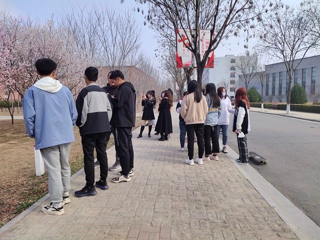 【完满班级】伴随花香 寻找春天——食品与环境学院土管1902班完满班级活动