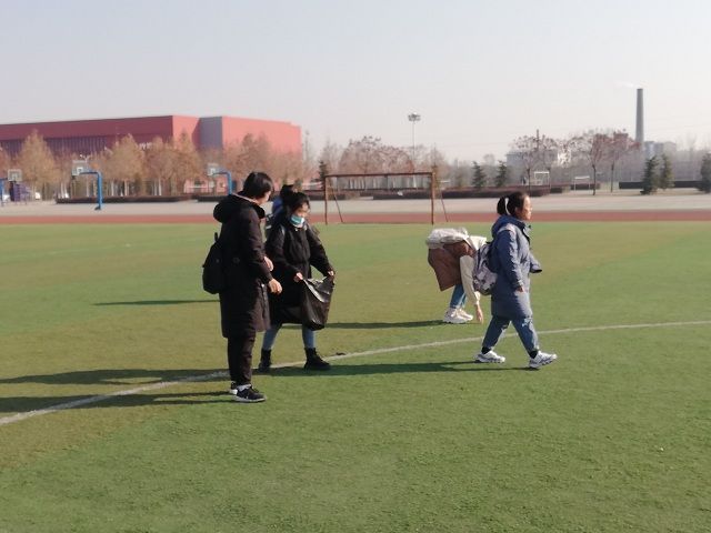 【完满班级】保护校园环境 共建美丽家园——食品与环境学院食安2002班完满班级活动