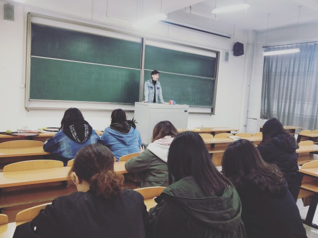 【完满班级】心系雷锋三月天 春暖花开学子情——经济与管理学院三月完满班级活动纪实（三）