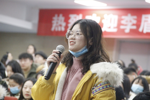 一场爆出火花的都市文化——名家大师讲堂的12讲暨第二十期乌马河艺术嘉年华