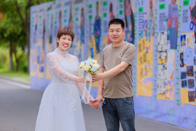 从校服到婚纱 归处仍是你——经济与管理学院“时光爱人”婚纱照圆梦计划第九期
