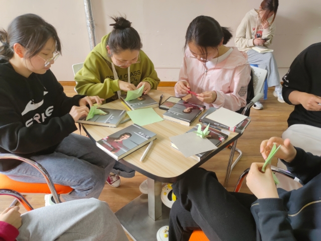 【完满团支部】同舟共济 分享共赢——淬炼·国际商学院财务2207班完满团支部活动