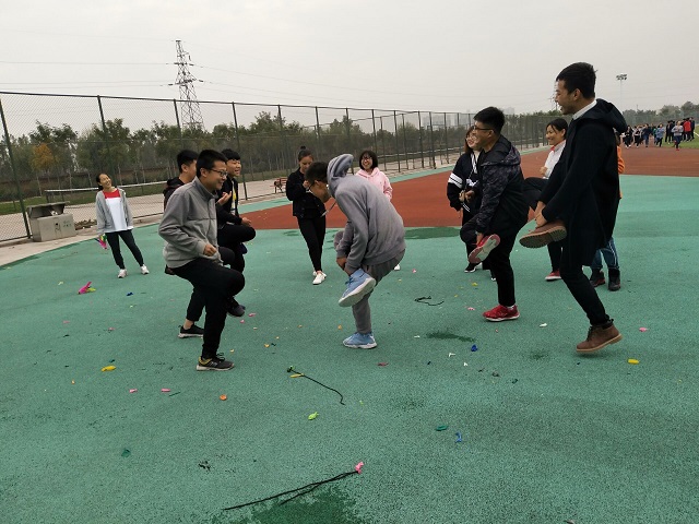【完满班级】青春无畏 逐梦扬威——食品1701、土管1701、土管1702班举办完满班级主题活动