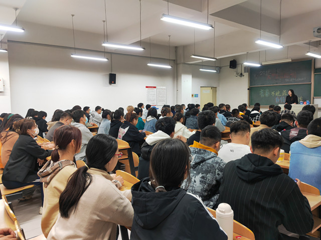 【辅导员说完满】青春不迷茫 自信不彷徨——智能工程学院2021级辅导员说完满