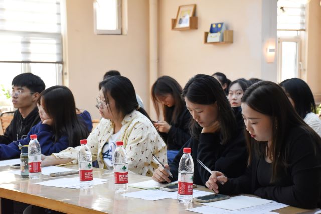 铁齿铜牙弘正气 唇枪舌剑战群儒——食品与环境学院第十一届“非马之辩英才之辩”辩论赛决赛
