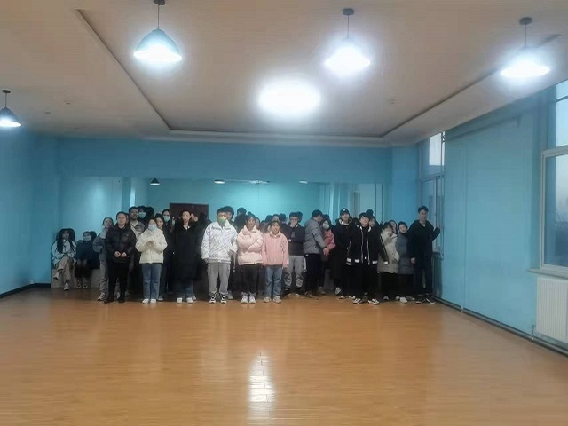 【完满班级】鱿鱼的游戏 最后的胜利——食品与环境学院食安2102班完满班级活动