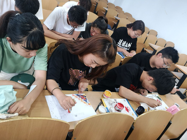 【完满班级】逐梦青春 闪耀经管光芒——经济与管理学院六月完满班级活动纪实(二)