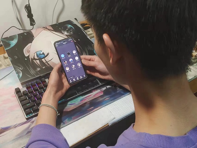 “淡淡茶语情 与你一起看电影”——软件2102班完满班级活动