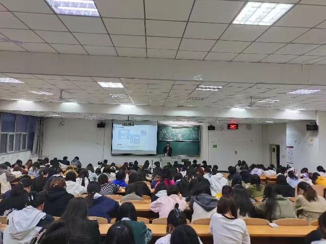 【辅导员说完满】笑对压力 拥舞人生——淬炼·国际商学院2022级辅导员说完满活动