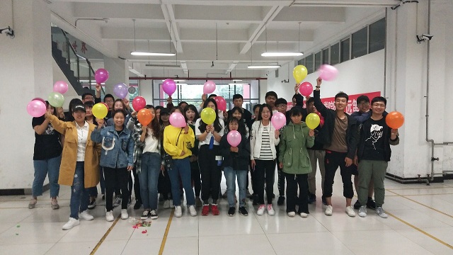 【完满班级】涂鸦流年·夏日激情·竞技完满——经济与管理学院资产1702班、区域1601班、国贸1703班完满班级活动