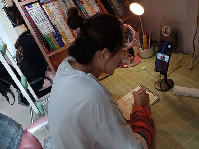 公益之行 从未停止——商务英语学院英语1904班、英语1905班、经贸1902班完满班级活动