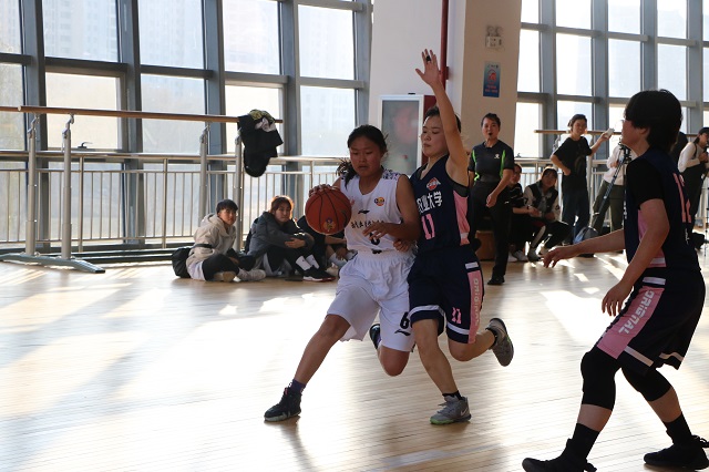 闪光的信院第248期:篮球女孩刘丁源用坚持诠释热爱