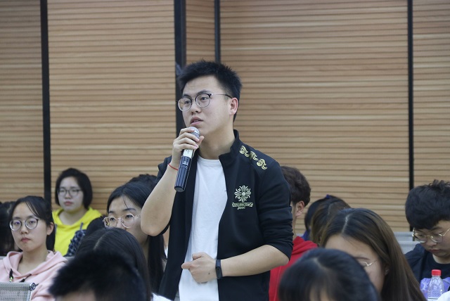 【公益学院】国内著名志愿服务专家、资深志愿者为“益无边”青年公益赋能计划授课