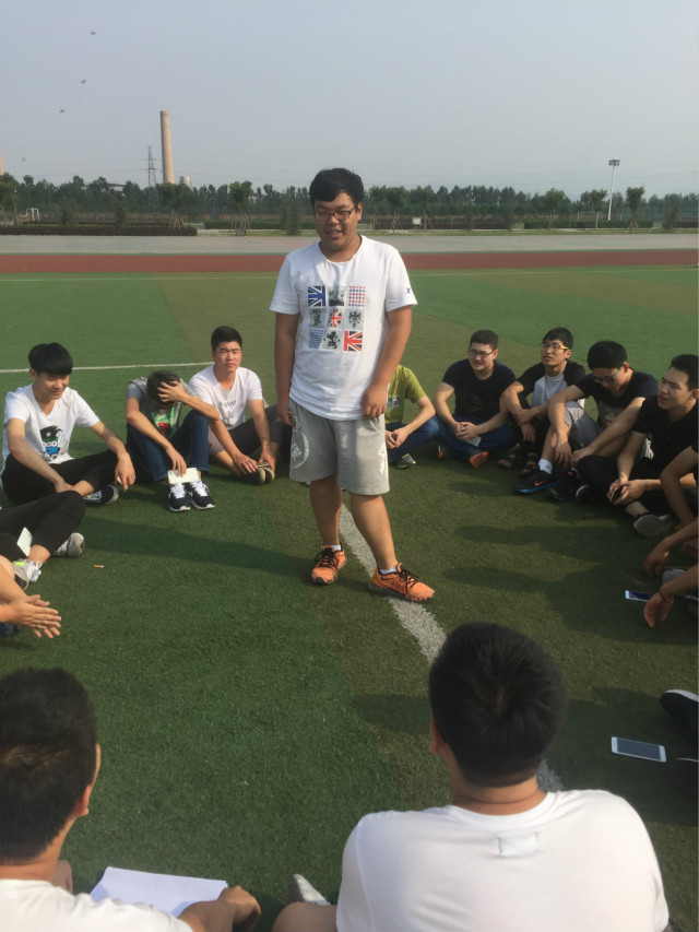 信息工程系2015级完满班级活动