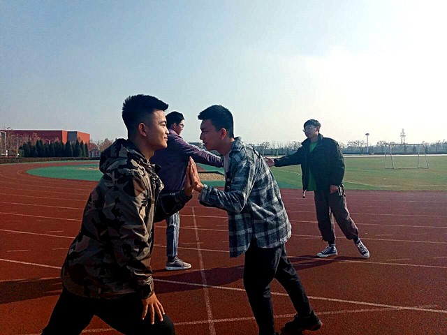 【完满班级】阳光奔跑 户外接力——大数据学院数据1902班完满班级活动