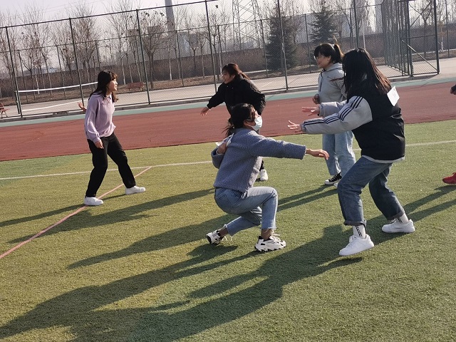 激情燃烧希望 励志贏来成功——远景2001班完满班级