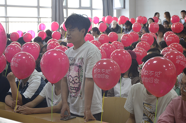 【辅导员说完满】复盘 凝聚 启航——淬炼·国际商学院2021级“辅导员说完满”专题活动