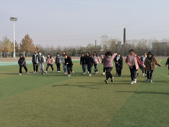 【完满班级】忆传统经典 绽青春之花——经济与管理学院十一月完满班级纪实（九）