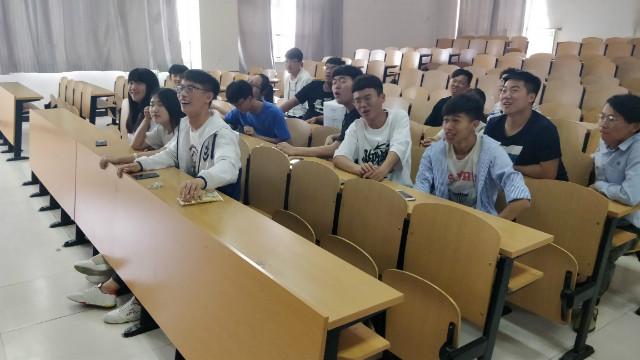 【完满班级】争锋相对 烈火如歌——淬炼商学院五月完满班级主题活动（十九）