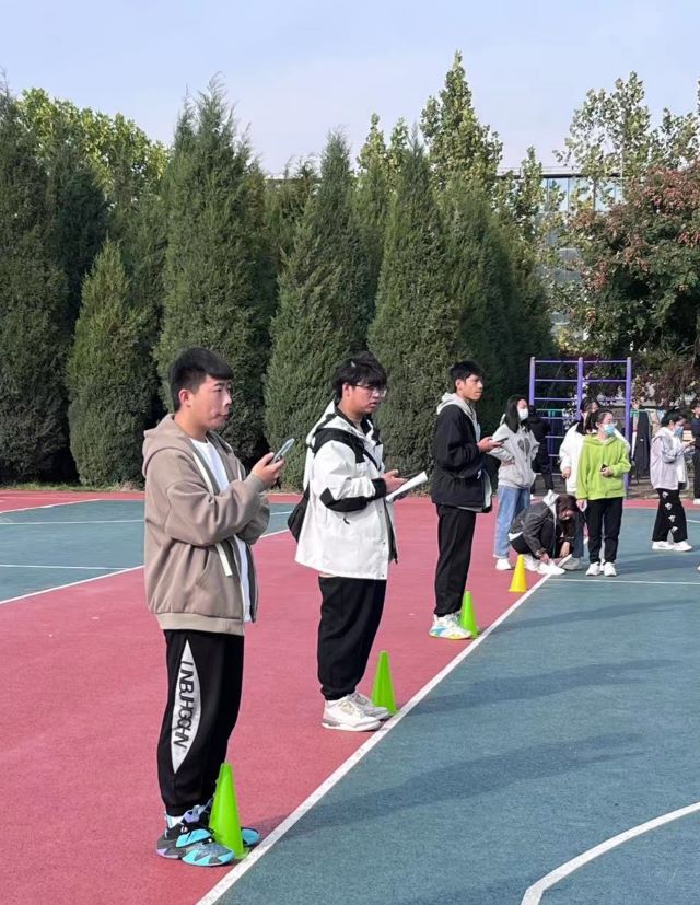 穿越封锁线 实现零距离——大数据学院、信息工程学院第一届全能王大比拼