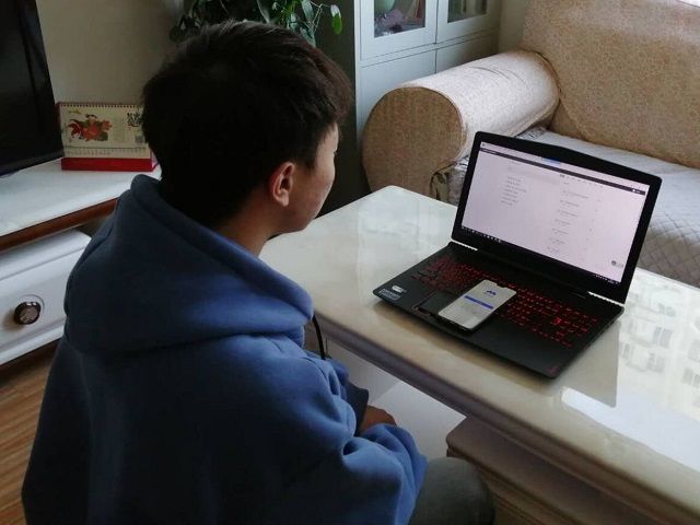 防控新冠肺炎 点燃青春火炬——艺术传媒学院视觉1701团支部团日活动