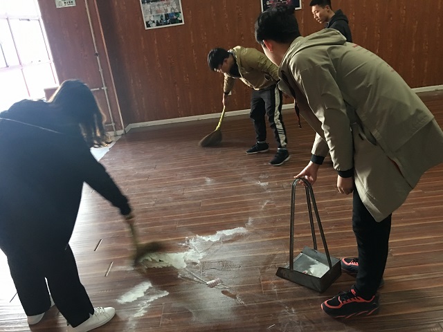 【完满班级】信院喜剧人——软件1805班“面粉面对面”创意主题活动