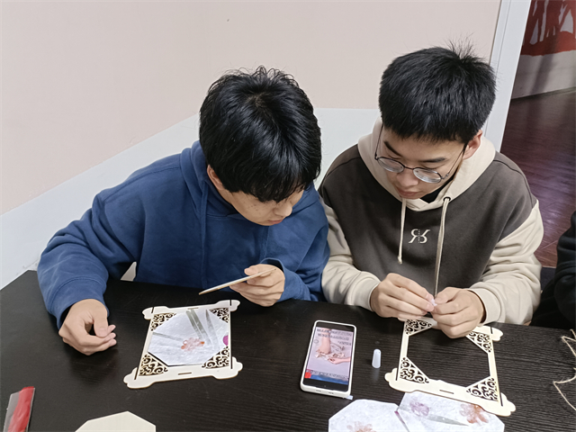 【完满班级】心燃明灯 熠熠生辉——淬炼·国际商学院会计2102班完满班级活动