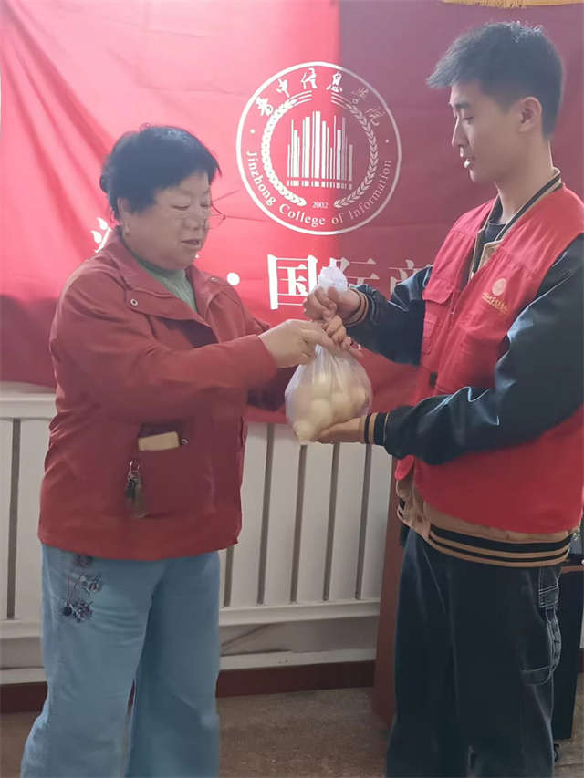 法制大餐 上菜——淬炼·国际商学院普法专项志愿者服务队10月活动