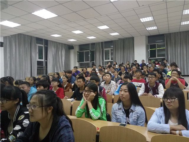 【辅导员说完满】工管系组织学习张书记在学院第十一届学生会成立上的讲话精神