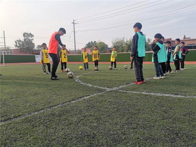 暖心小学行 助力体育梦——智能工程学院第一期“阳光体育 雏鹰飞翔”培养计划