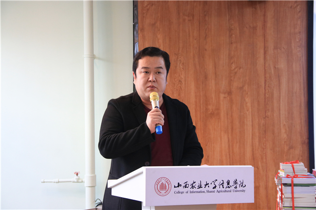 我校举办“青春无畏·为爱开跑”爱心图书捐赠仪式 放飞爱心 书送希望