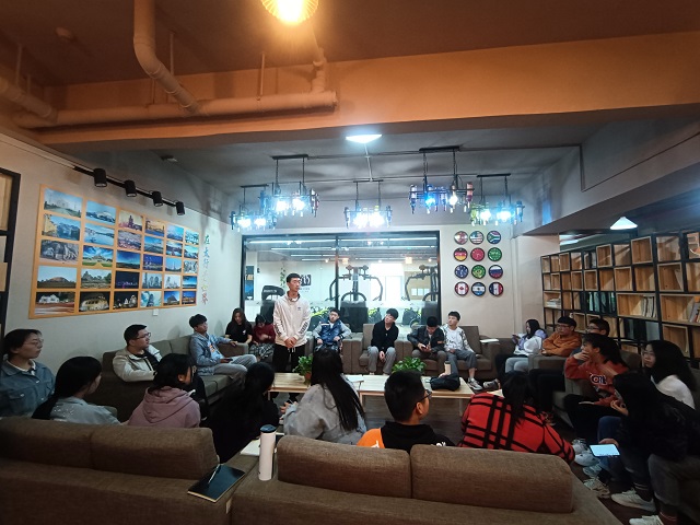 【完满班级】拥有健康心理 享受大学生活——数据2002班完满班级活动