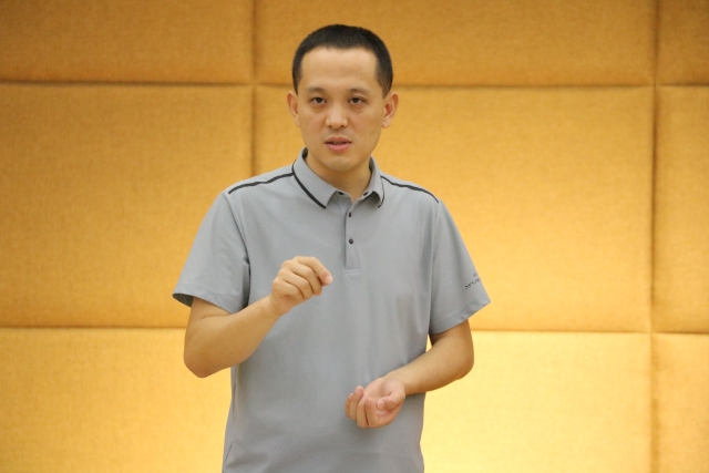 完满起航 赓续前行——商务英语学院2023-2024学年完满教育工作研讨推进会